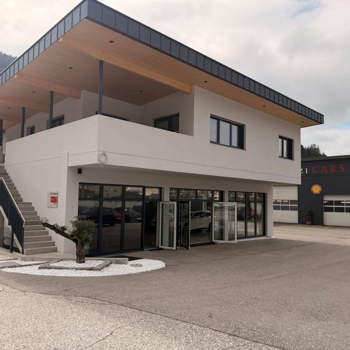 ⚡️ Elektrotechnik für das neue Autohaus! 🚗🔌
Wir durften die komplette Elektroinstallation für die Firma moitzi_cars... ⚡️ Elektrotechnik für das neue Autohaus! 🚗🔌
Wir durften die komplette Elektroinstallation für die Firma moitzi_cars...